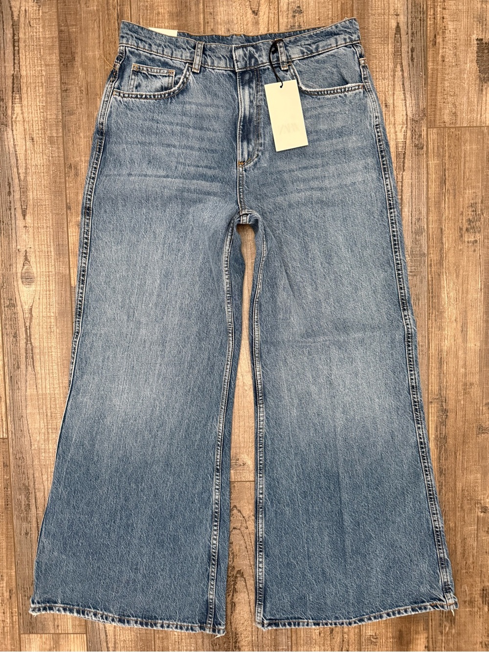 Zara The ZW Super High Rise Wide Flare Denim Jeans 8 / 40